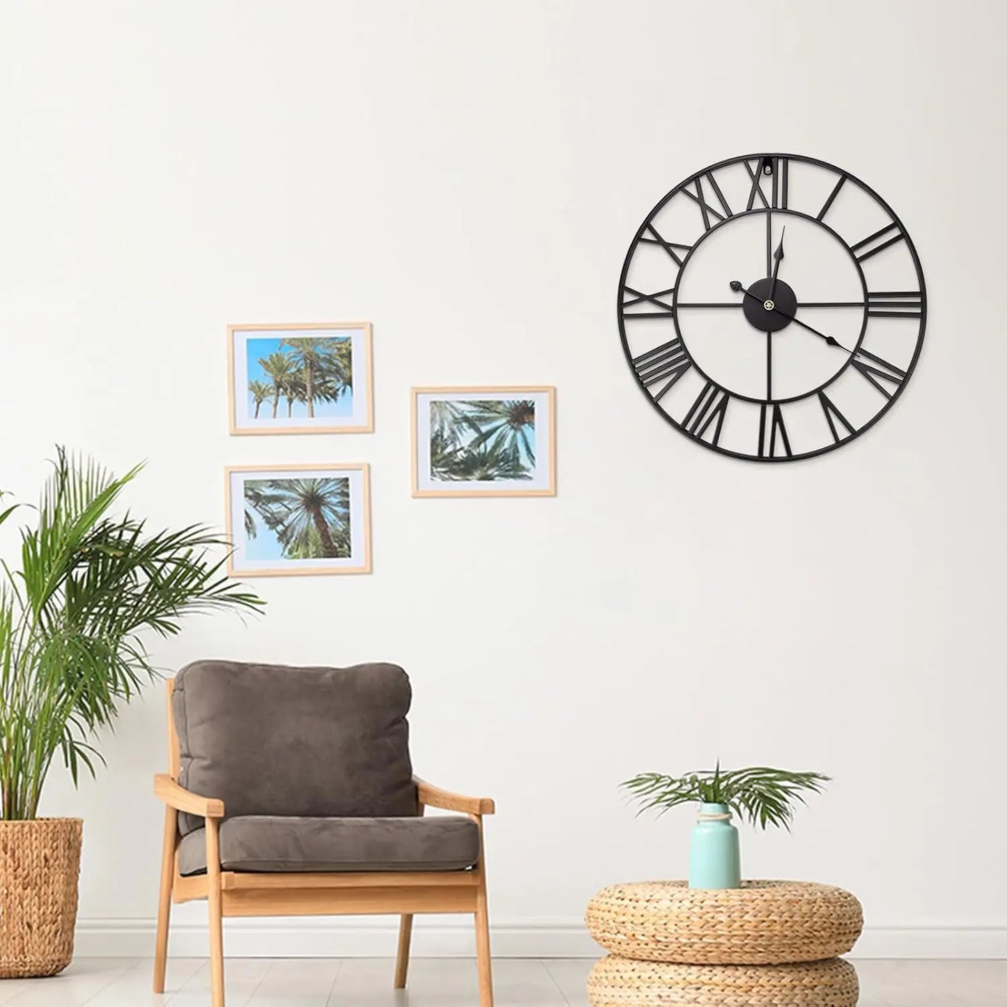 Black Retro Roman Numerals Iron Decoration Silent Wall Clock.